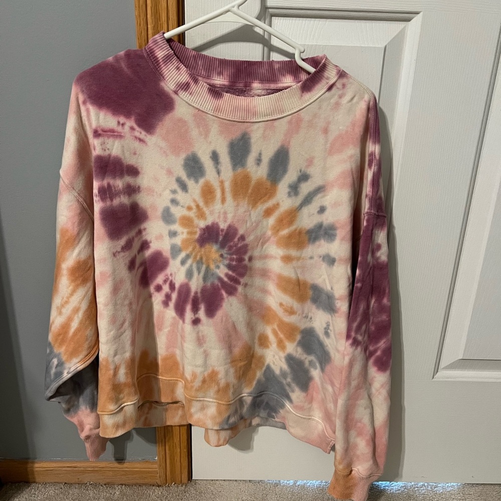 Oversized AE tie dye crew